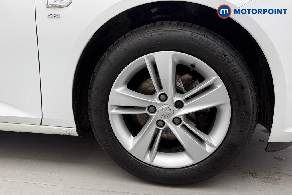 Vauxhall Insignia SRI Manual Petrol Hatchback - Stock Number (1602064) - 31st supplementary image