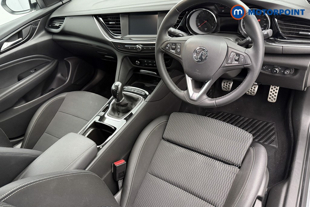 Vauxhall Insignia SRI Manual Petrol Hatchback - Stock Number (1602064) - 1st supplementary image