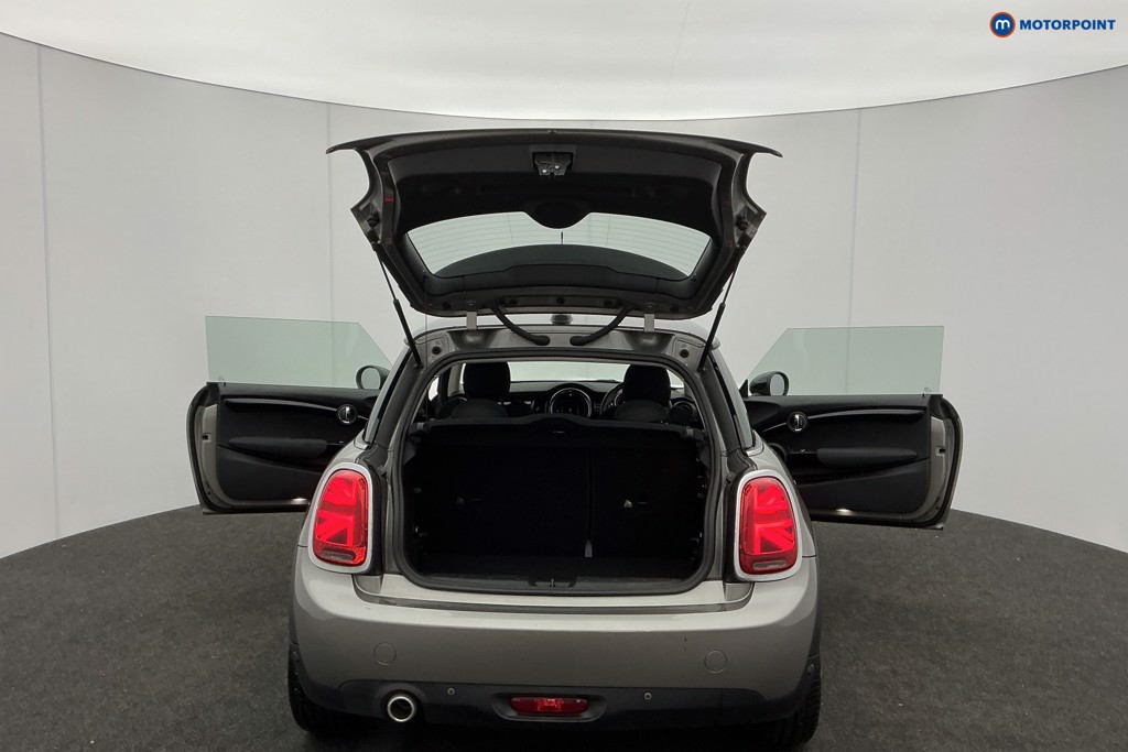 Mini Hatchback Cooper Classic Manual Petrol Hatchback - Stock Number (1602179) - 3rd supplementary image