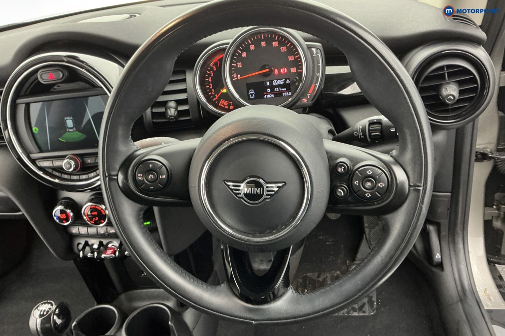 Mini Hatchback Cooper Classic Manual Petrol Hatchback - Stock Number (1602179) - 7th supplementary image