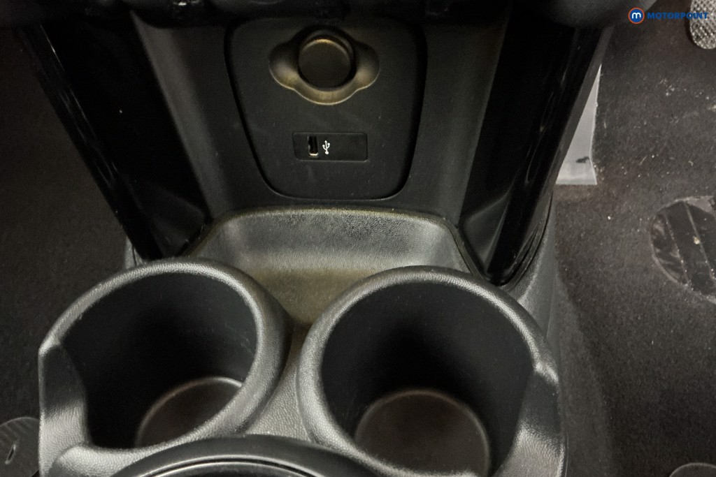 Mini Hatchback Cooper Classic Manual Petrol Hatchback - Stock Number (1602179) - 16th supplementary image