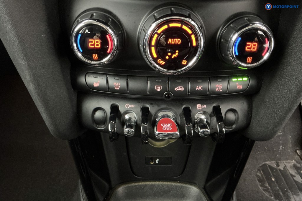 Mini Hatchback Cooper Classic Manual Petrol Hatchback - Stock Number (1602179) - 17th supplementary image