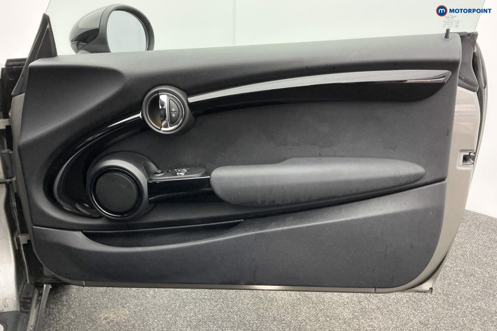 Mini Hatchback Cooper Classic Manual Petrol Hatchback - Stock Number (1602179) - 23rd supplementary image