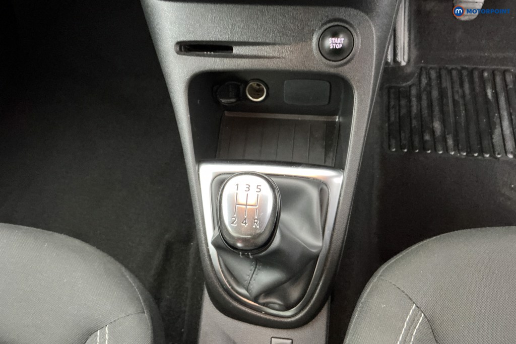 Renault Captur Iconic Manual Petrol SUV - Stock Number (1602421) - 15th supplementary image