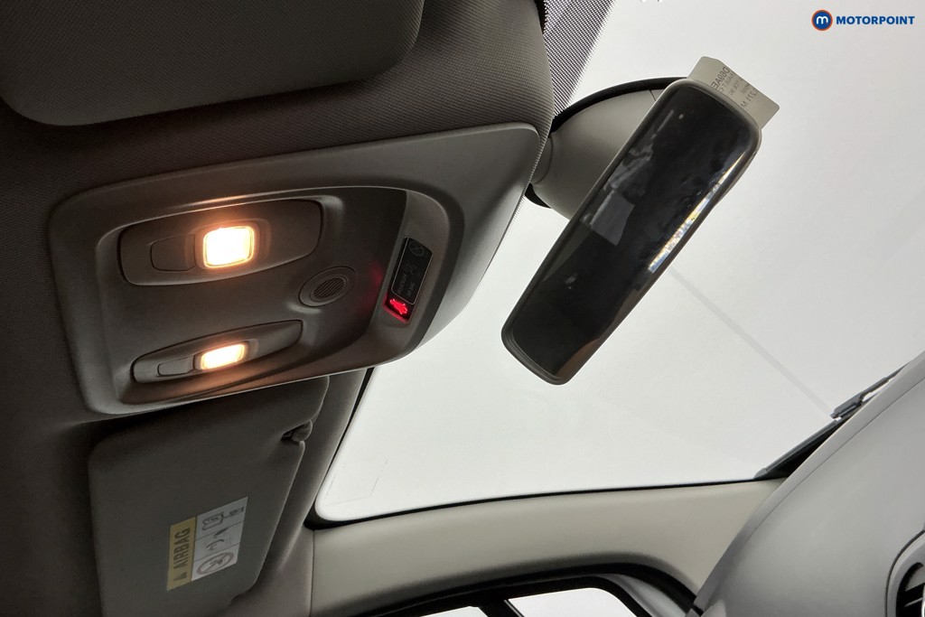 Renault Captur Iconic Manual Petrol SUV - Stock Number (1602421) - 17th supplementary image