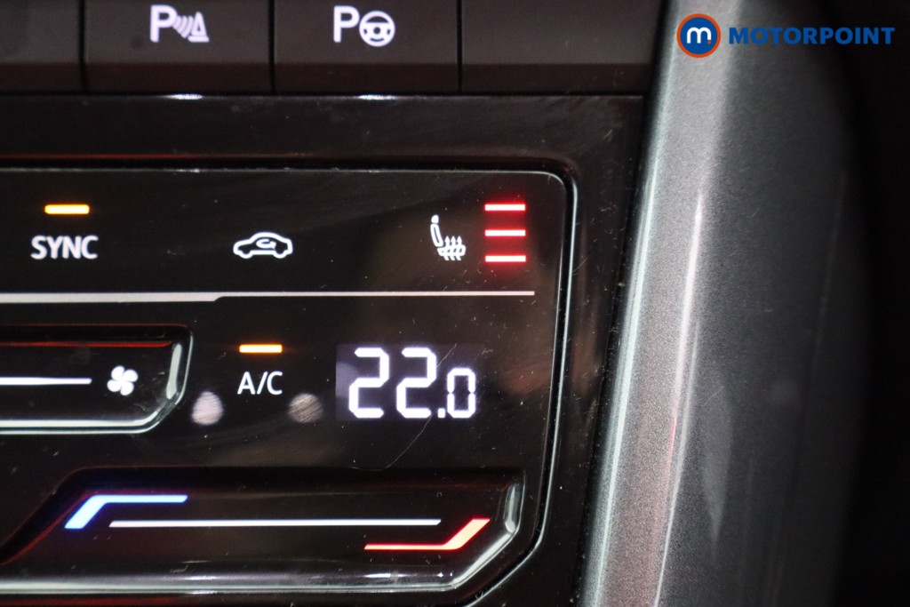 Volkswagen T-Roc Style Manual Petrol SUV - Stock Number (1602560) - 29th supplementary image