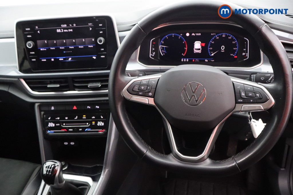 Volkswagen T-Roc Style Manual Petrol SUV - Stock Number (1602560) - 1st supplementary image