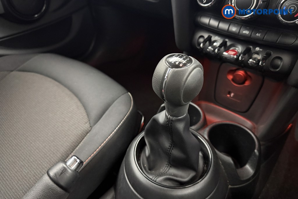 Mini Hatchback Cooper Classic Manual Petrol Hatchback - Stock Number (1602572) - 10th supplementary image