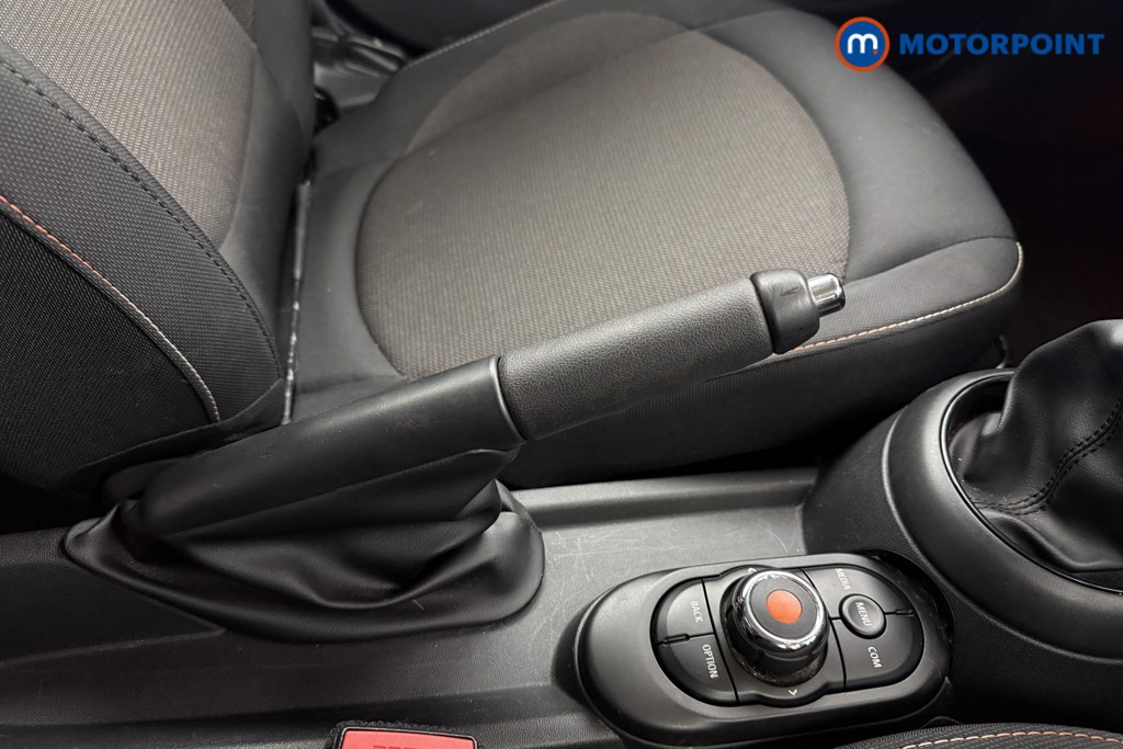 Mini Hatchback Cooper Classic Manual Petrol Hatchback - Stock Number (1602572) - 11th supplementary image