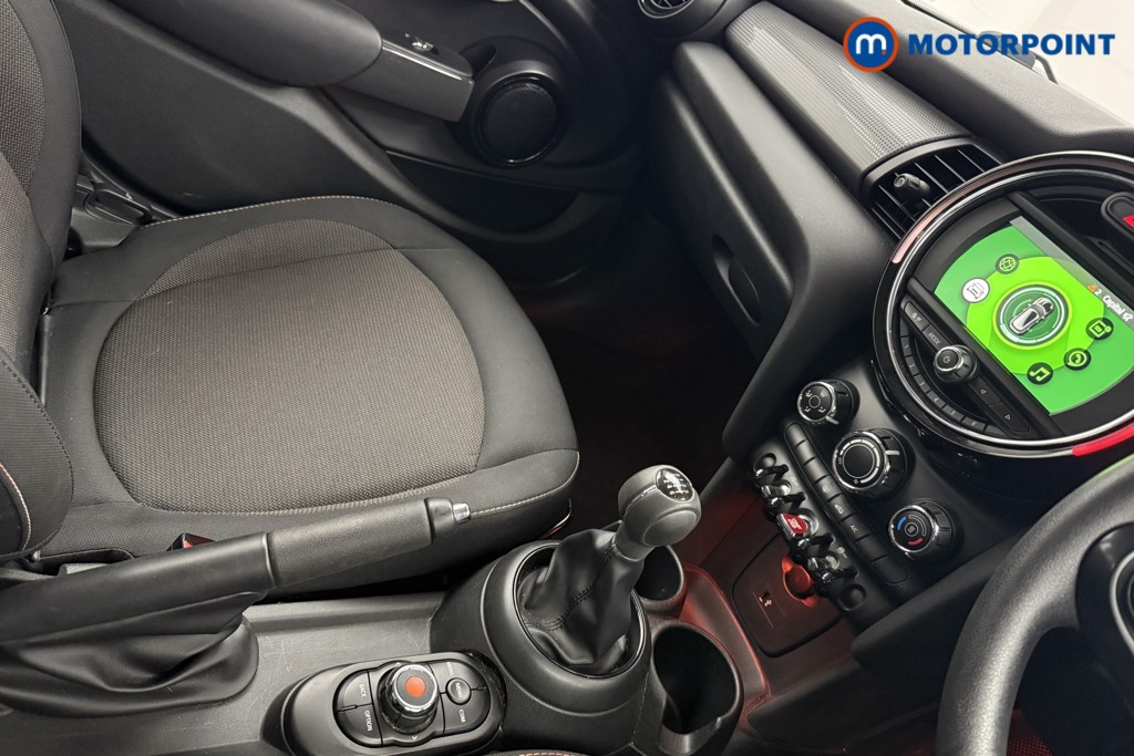 Mini Hatchback Cooper Classic Manual Petrol Hatchback - Stock Number (1602572) - 12th supplementary image