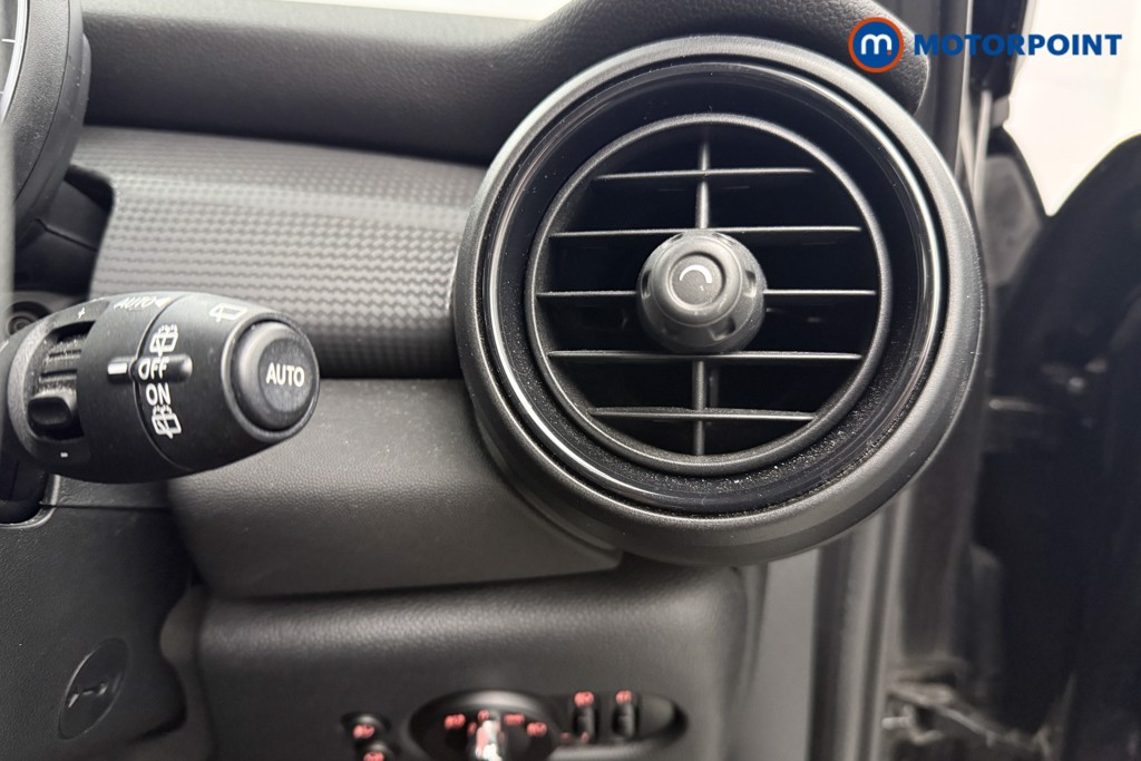 Mini Hatchback Cooper Classic Manual Petrol Hatchback - Stock Number (1602572) - 13th supplementary image