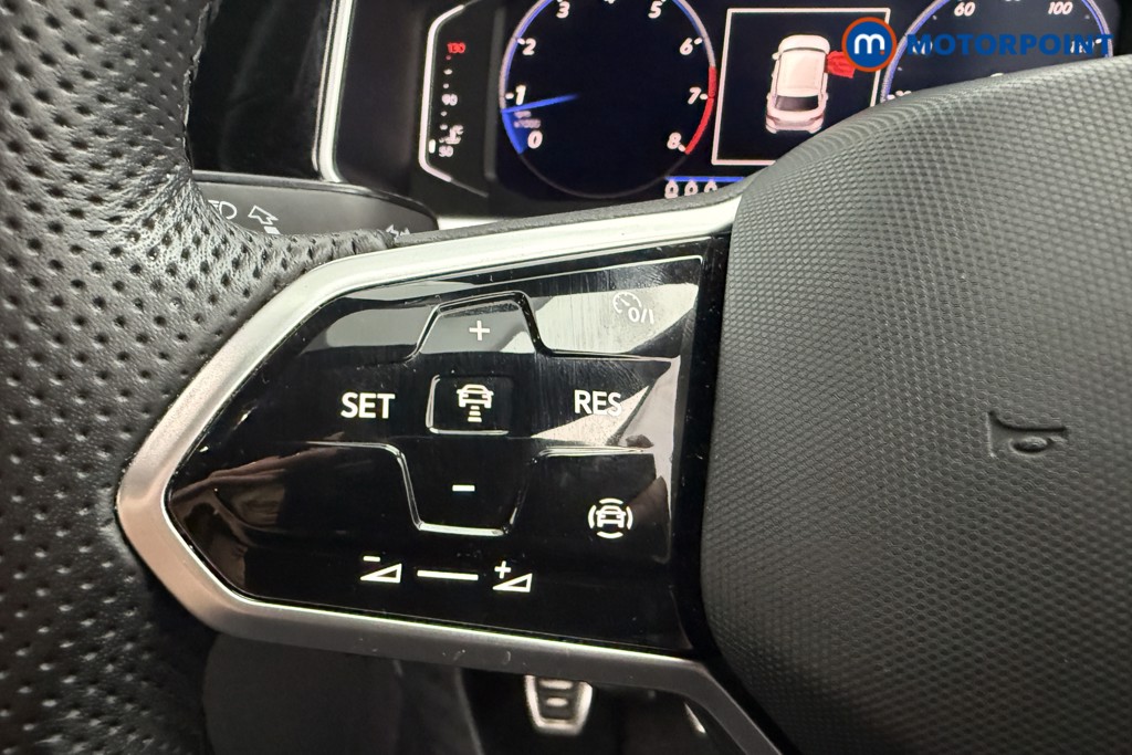 Volkswagen T-Roc R-Line Manual Petrol SUV - Stock Number (1602823) - 4th supplementary image