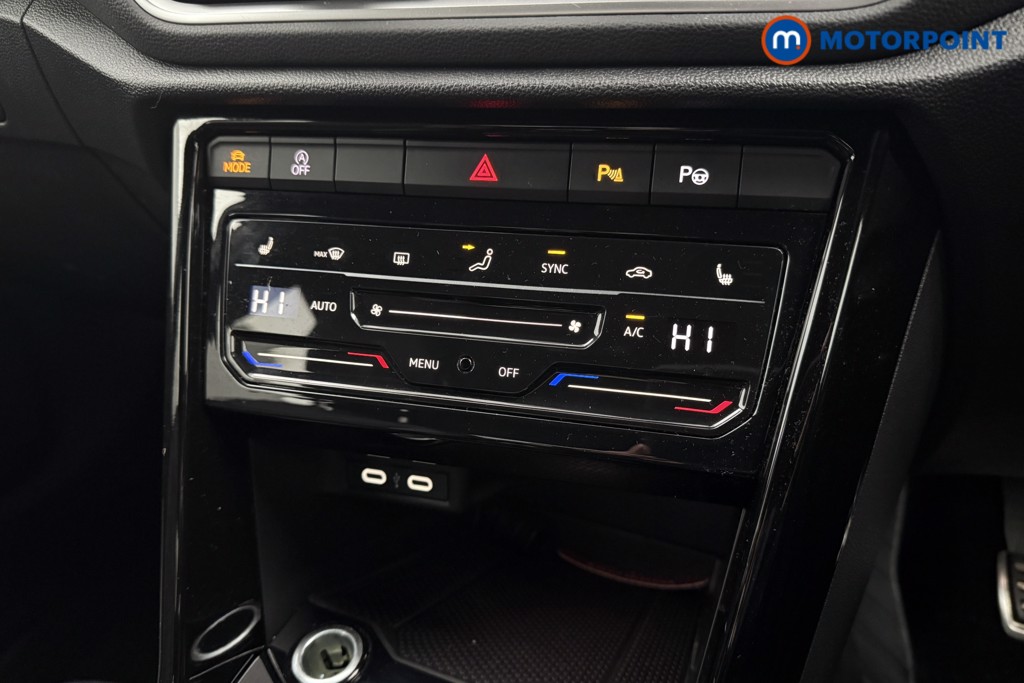 Volkswagen T-Roc R-Line Manual Petrol SUV - Stock Number (1602823) - 15th supplementary image