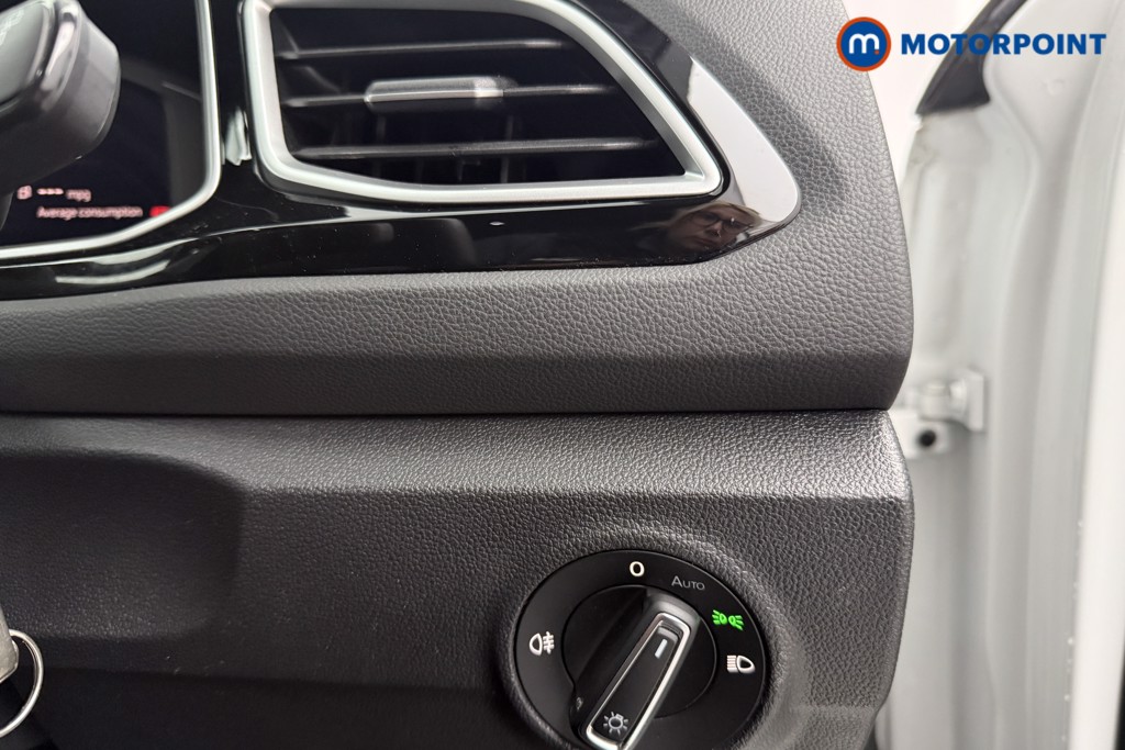 Volkswagen T-Roc R-Line Manual Petrol SUV - Stock Number (1602823) - 20th supplementary image