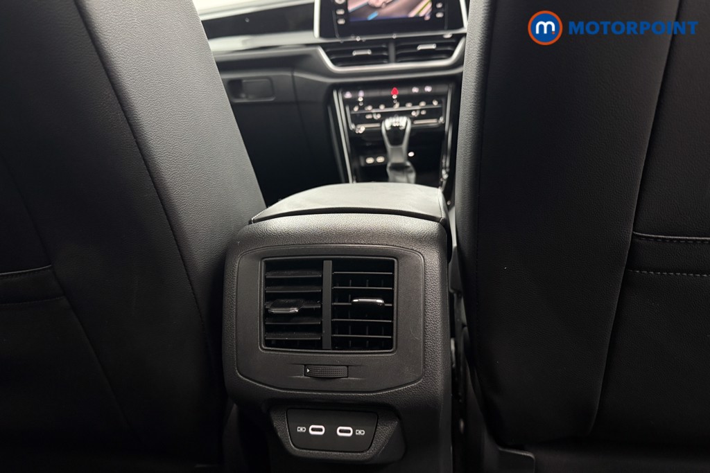 Volkswagen T-Roc R-Line Manual Petrol SUV - Stock Number (1602823) - 26th supplementary image