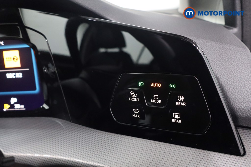 Volkswagen Golf Style Automatic Petrol Hatchback - Stock Number (1602898) - 14th supplementary image