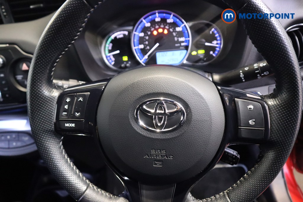 Toyota Yaris Design Automatic Petrol-Electric Hybrid Hatchback - Stock Number (1603251) - 3rd supplementary image