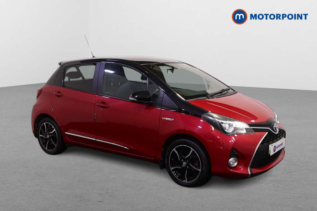 Toyota Yaris Design Automatic Petrol-Electric Hybrid Hatchback - Stock Number (1603251) - Drivers side front corner