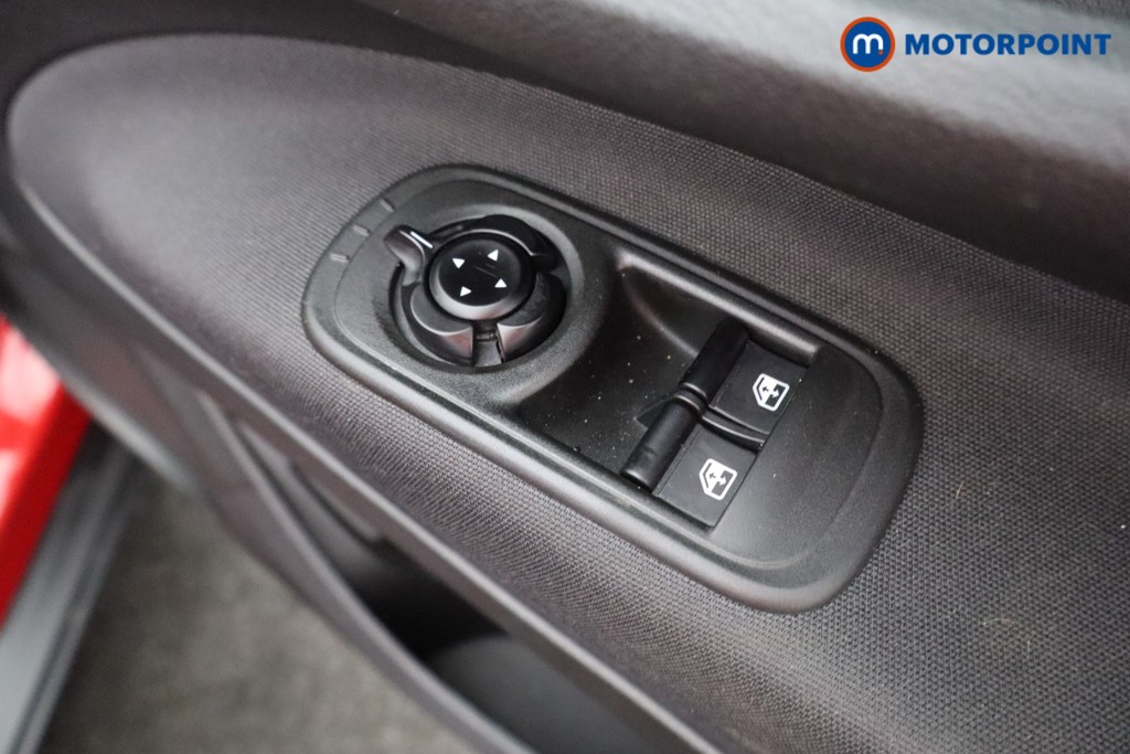 Fiat 500 RED Automatic Electric Convertible - Stock Number (1603446) - 11th supplementary image