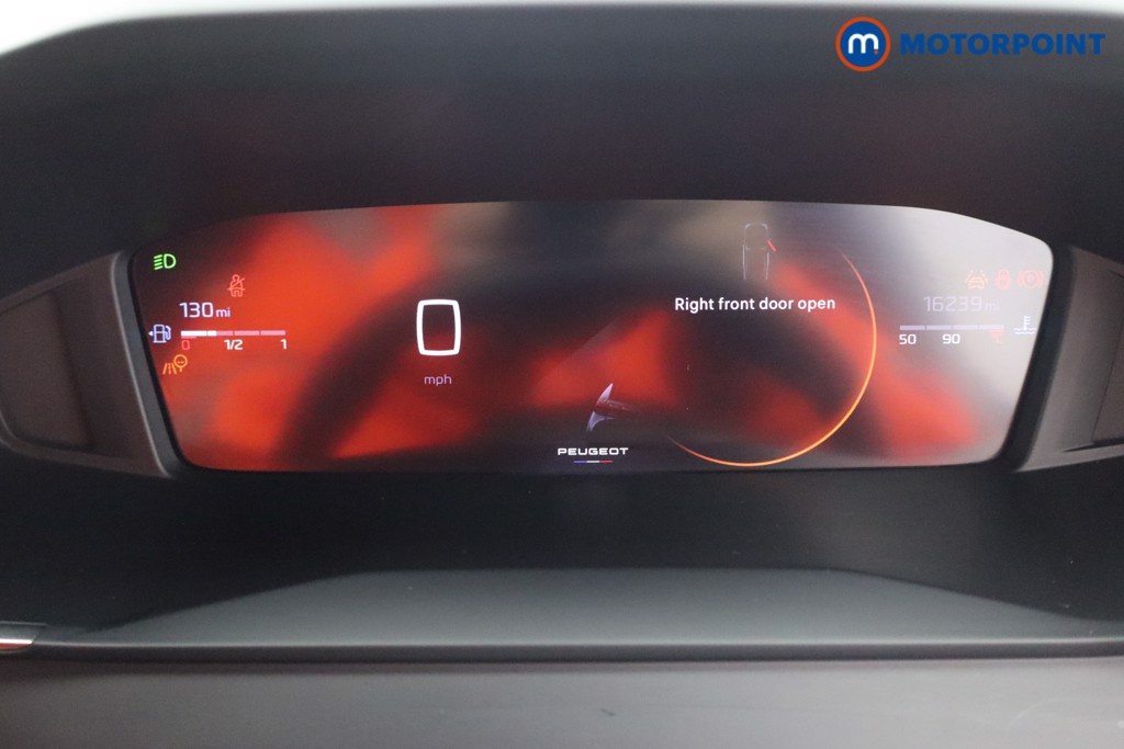 Peugeot 2008 Allure Manual Petrol SUV - Stock Number (1603638) - 5th supplementary image