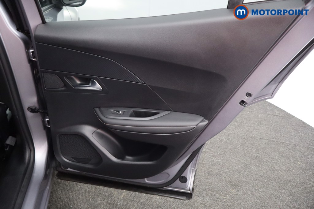 Peugeot 2008 Allure Manual Petrol SUV - Stock Number (1603638) - 17th supplementary image