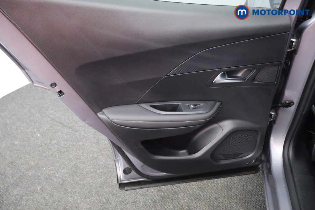 Peugeot 2008 Allure Manual Petrol SUV - Stock Number (1603638) - 18th supplementary image