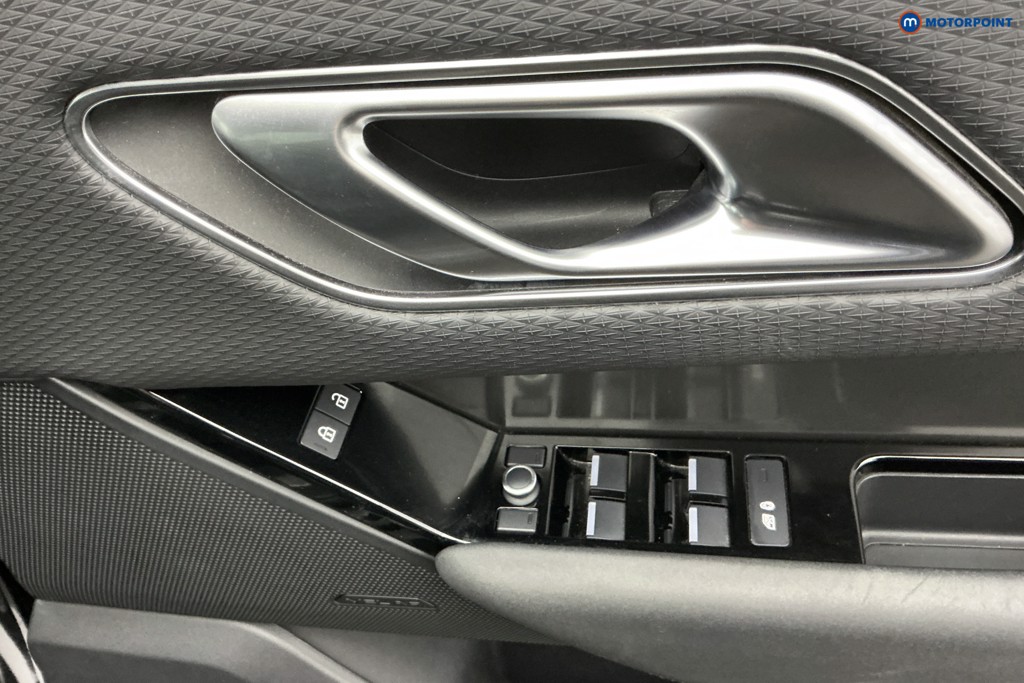 Land Rover Range Rover Velar 2.0 D200 5Dr Auto Automatic Diesel SUV - Stock Number (1604079) - 28th supplementary image