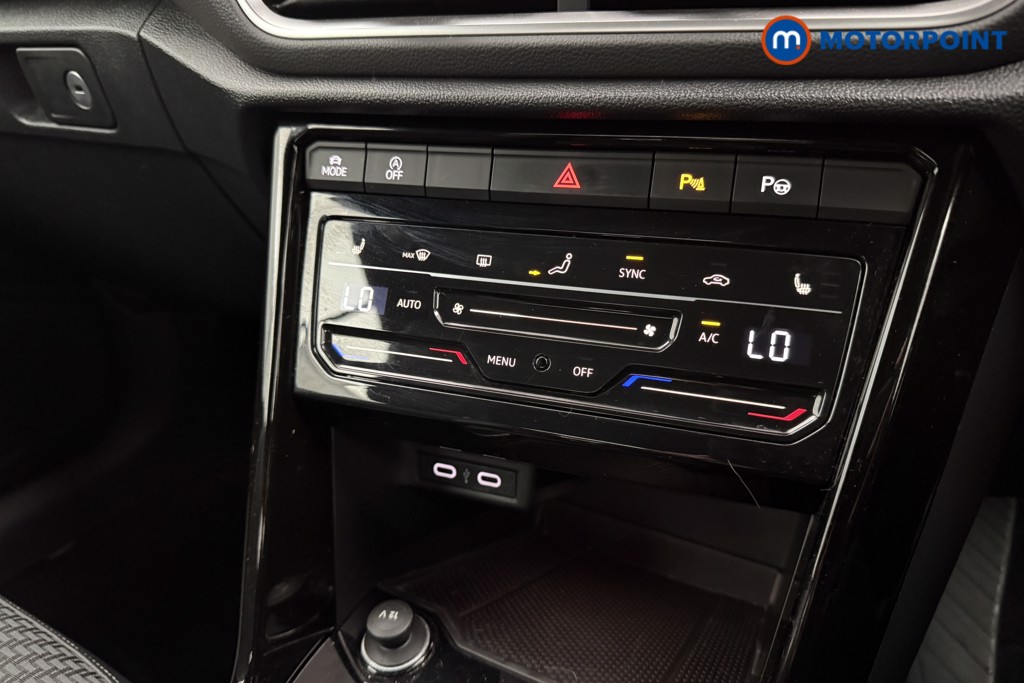 Volkswagen T-Roc R-Line Automatic Petrol Convertible - Stock Number (1604439) - 13th supplementary image