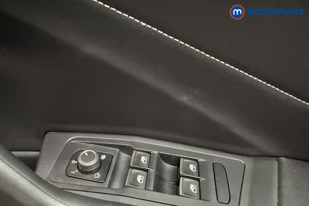 Volkswagen T-Roc R-Line Automatic Petrol Convertible - Stock Number (1604439) - 20th supplementary image