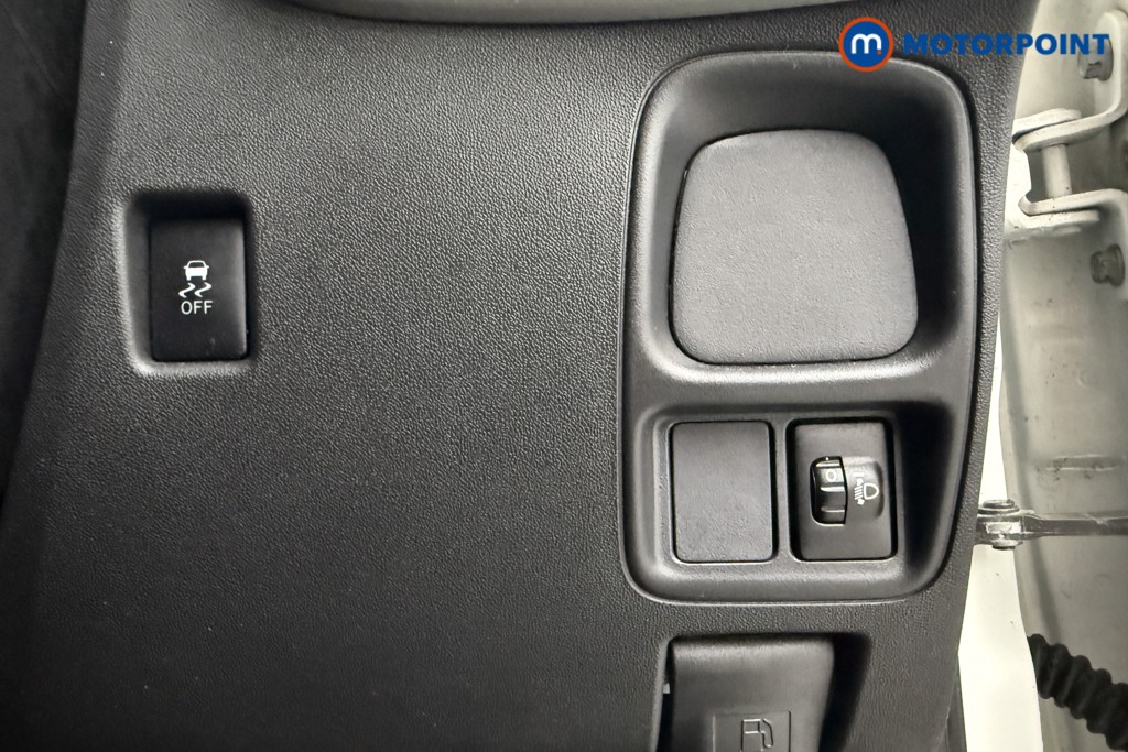 Peugeot 108 Active Manual Petrol Hatchback - Stock Number (1604478) - 14th supplementary image