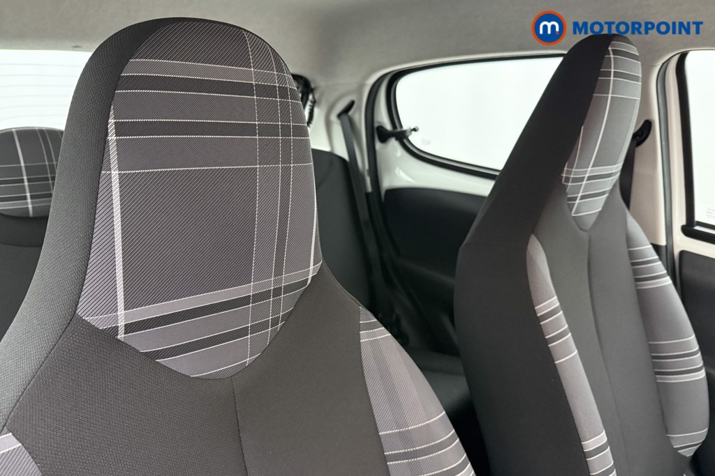 Peugeot 108 Active Manual Petrol Hatchback - Stock Number (1604478) - 17th supplementary image