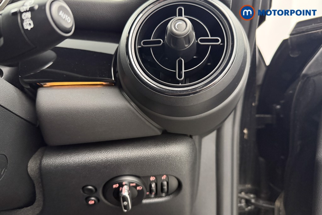 Mini Hatchback Cooper S Level 2 Automatic Electric Hatchback - Stock Number (1604480) - 18th supplementary image