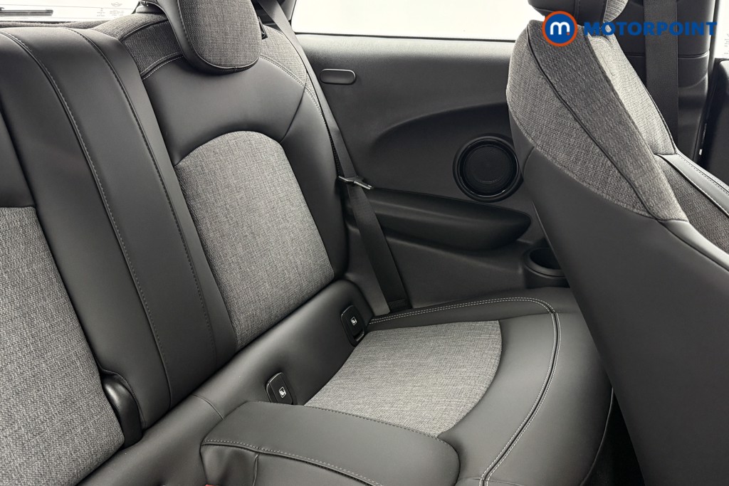 Mini Hatchback Cooper S Level 2 Automatic Electric Hatchback - Stock Number (1604480) - 26th supplementary image