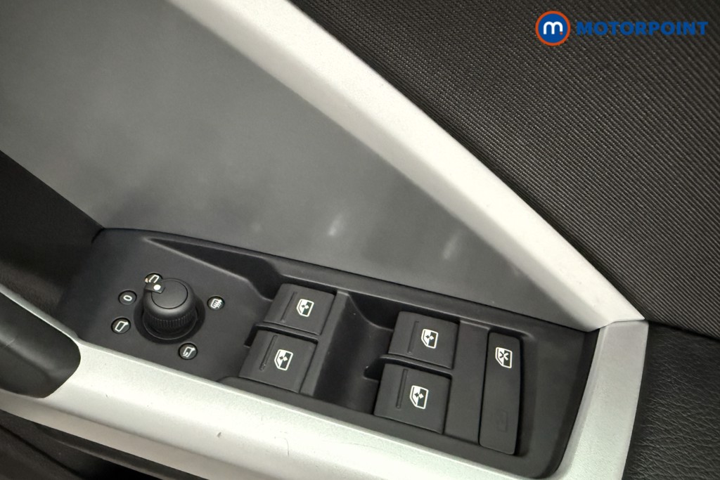 Audi Q3 Technik Automatic Petrol Plug-In Hybrid SUV - Stock Number (1604492) - 18th supplementary image