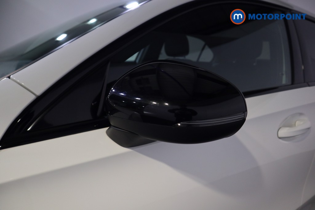 Mercedes-Benz A Class Amg Line Edition Automatic Petrol Plug-In Hybrid Saloon - Stock Number (1604634) - 28th supplementary image