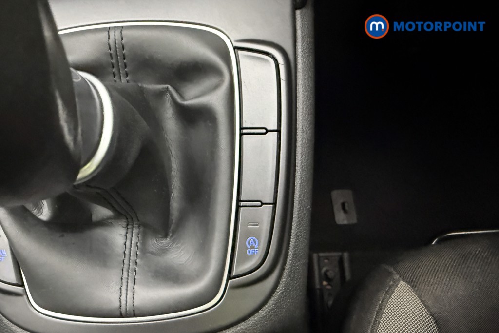 Hyundai Kona Premium Manual Petrol SUV - Stock Number (1604677) - 16th supplementary image