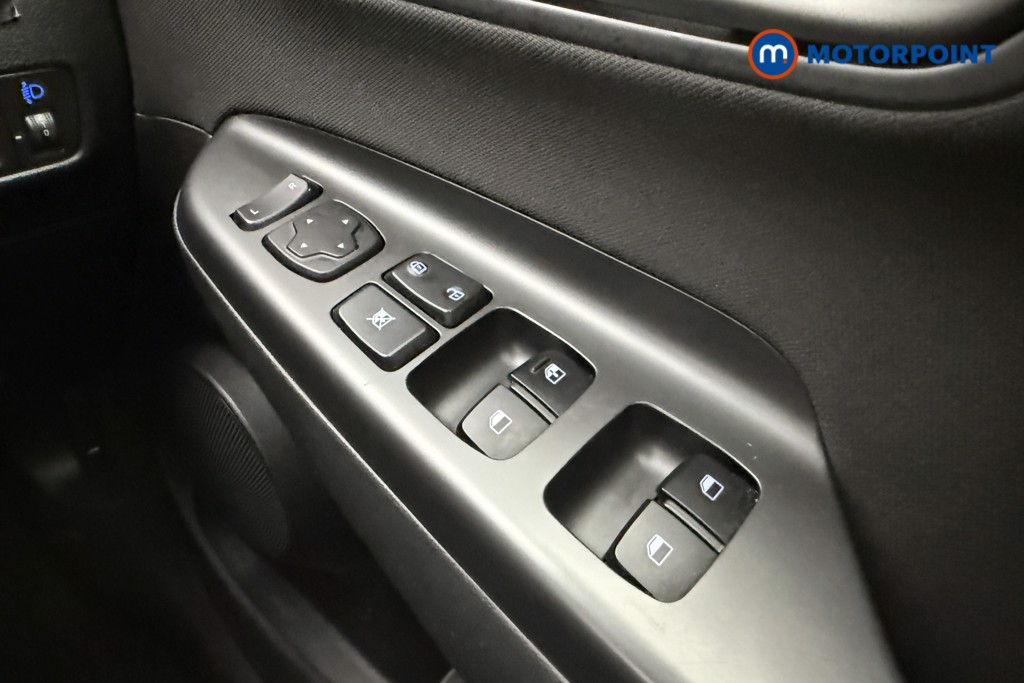 Hyundai Kona Premium Manual Petrol SUV - Stock Number (1604677) - 18th supplementary image