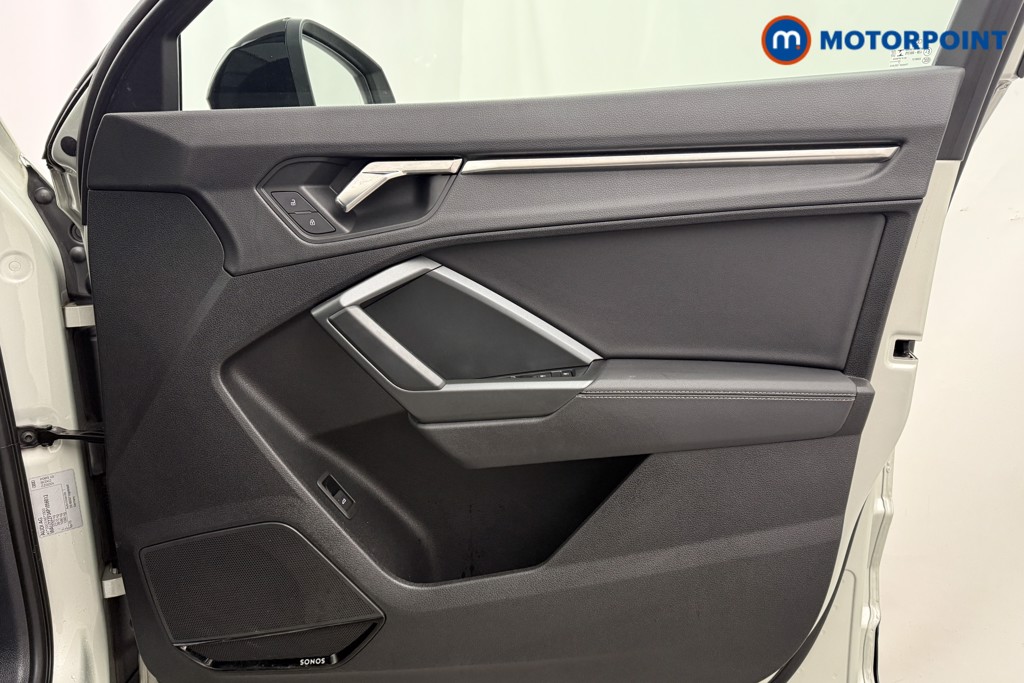 Audi Q3 Black Edition Automatic Petrol SUV - Stock Number (1604784) - 19th supplementary image