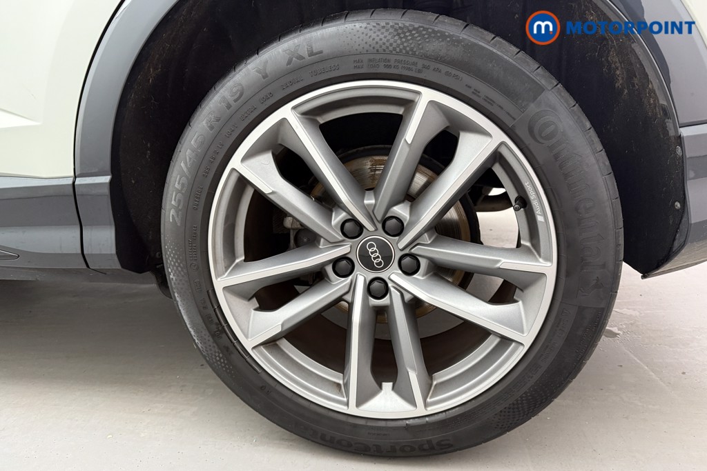 Audi Q3 Black Edition Automatic Petrol SUV - Stock Number (1604784) - 32nd supplementary image