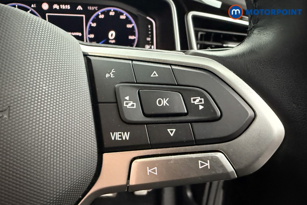 Volkswagen T-Roc R-Line Automatic Petrol SUV - Stock Number (1604807) - 5th supplementary image