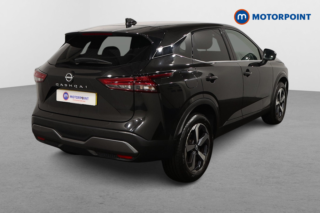 Nissan Qashqai N-Connecta Manual Petrol SUV - Stock Number (1605072) - Drivers side rear corner