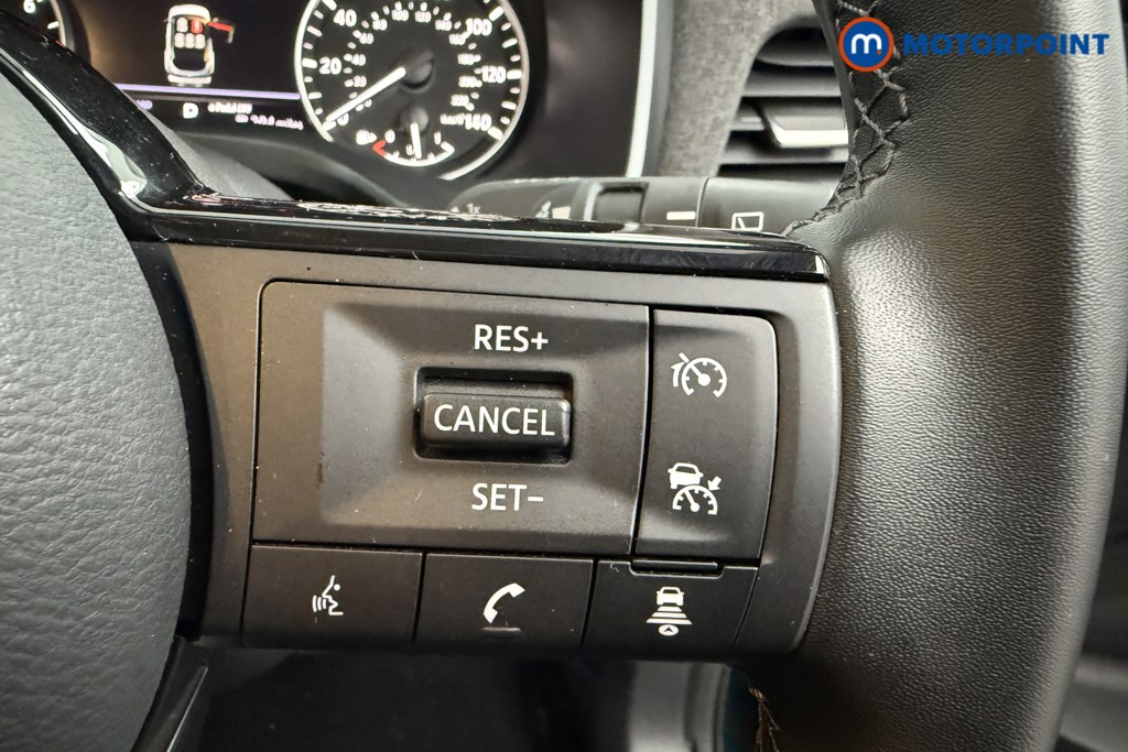 Nissan Qashqai Acenta Premium Automatic Petrol-Electric Hybrid SUV - Stock Number (1605502) - 5th supplementary image