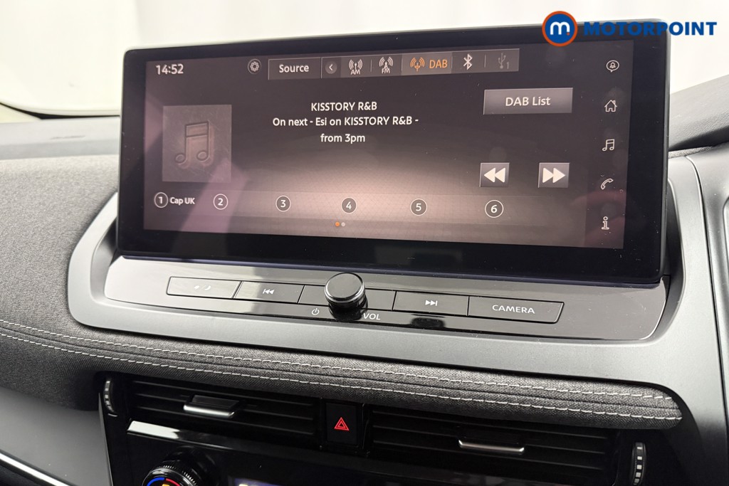 Nissan Qashqai Acenta Premium Automatic Petrol-Electric Hybrid SUV - Stock Number (1605502) - 9th supplementary image