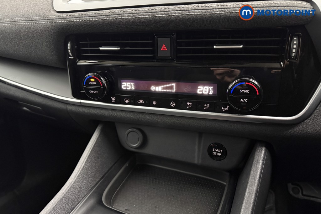 Nissan Qashqai Acenta Premium Automatic Petrol-Electric Hybrid SUV - Stock Number (1605502) - 11th supplementary image