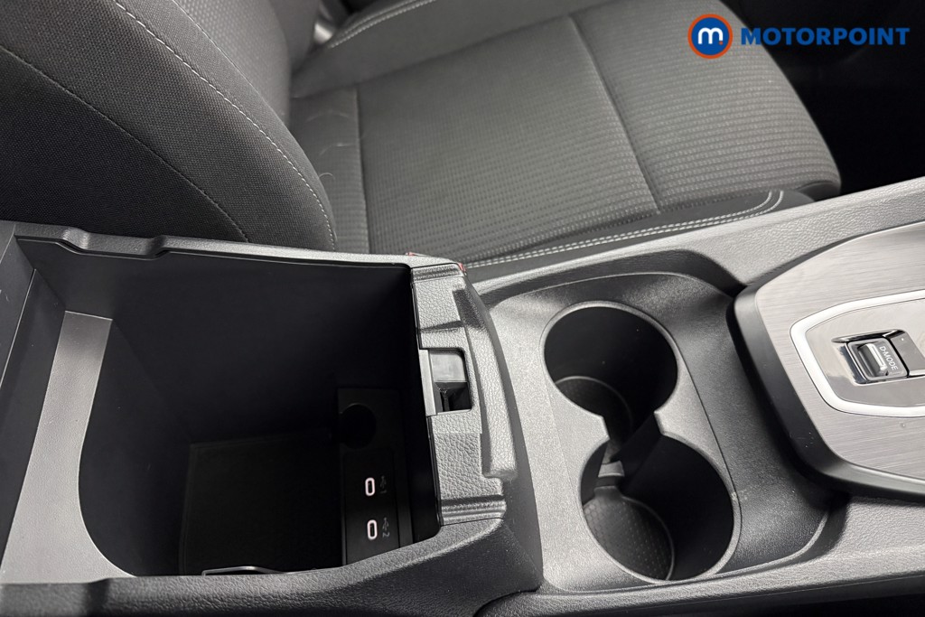 Nissan Qashqai Acenta Premium Automatic Petrol-Electric Hybrid SUV - Stock Number (1605502) - 13th supplementary image