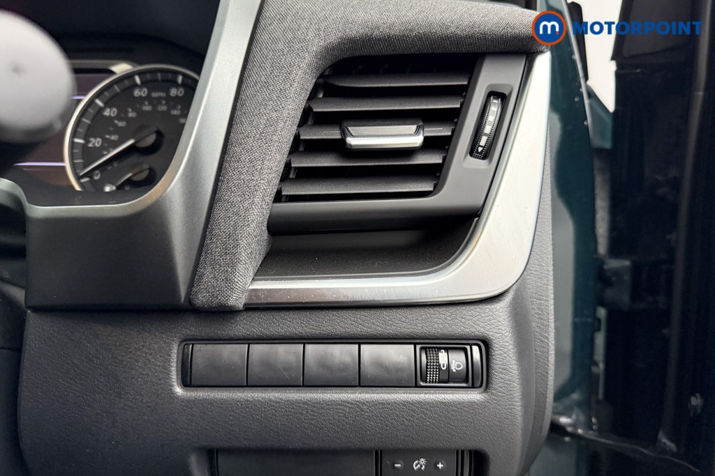 Nissan Qashqai Acenta Premium Automatic Petrol-Electric Hybrid SUV - Stock Number (1605502) - 15th supplementary image