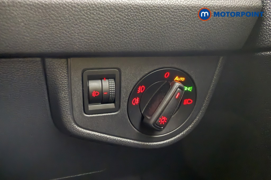 Volkswagen Polo R-Line Manual Petrol Hatchback - Stock Number (1605603) - 17th supplementary image