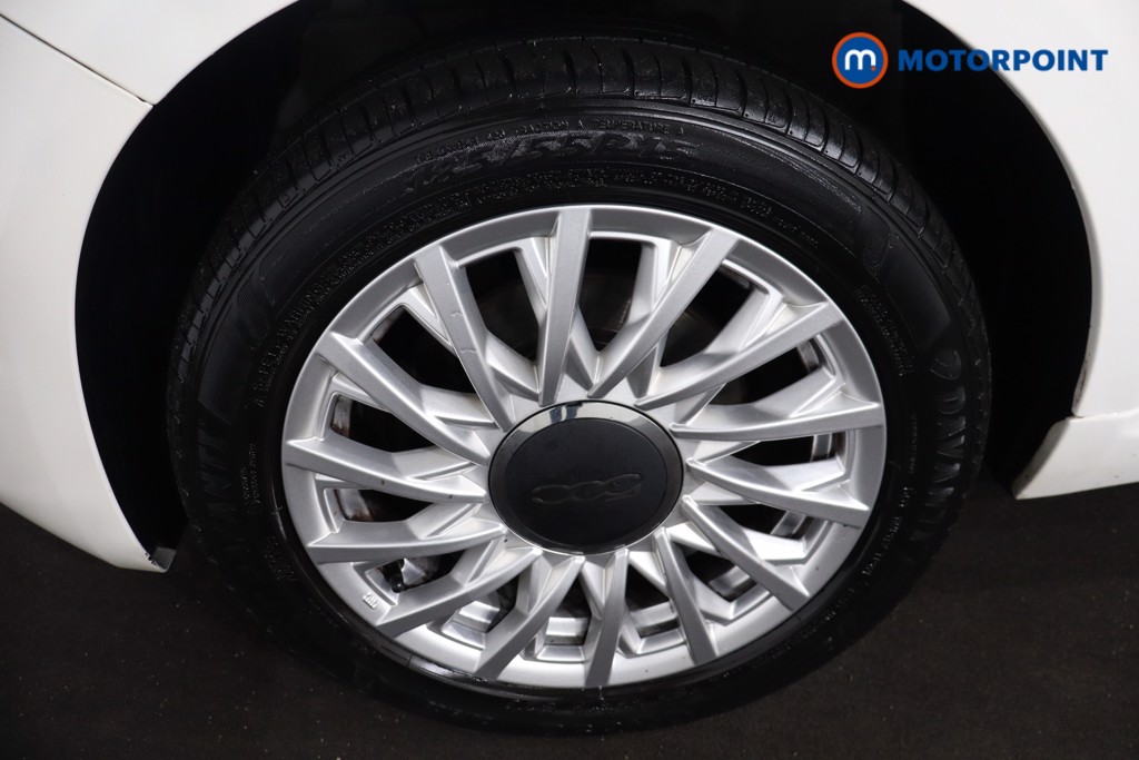 Fiat 500 Lounge Manual Petrol Hatchback - Stock Number (1606085) - 11th supplementary image