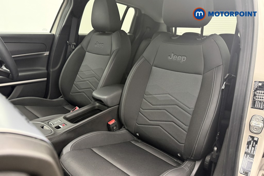 Jeep Avenger Summit Automatic Electric SUV - Stock Number (1606550) - 3rd supplementary image