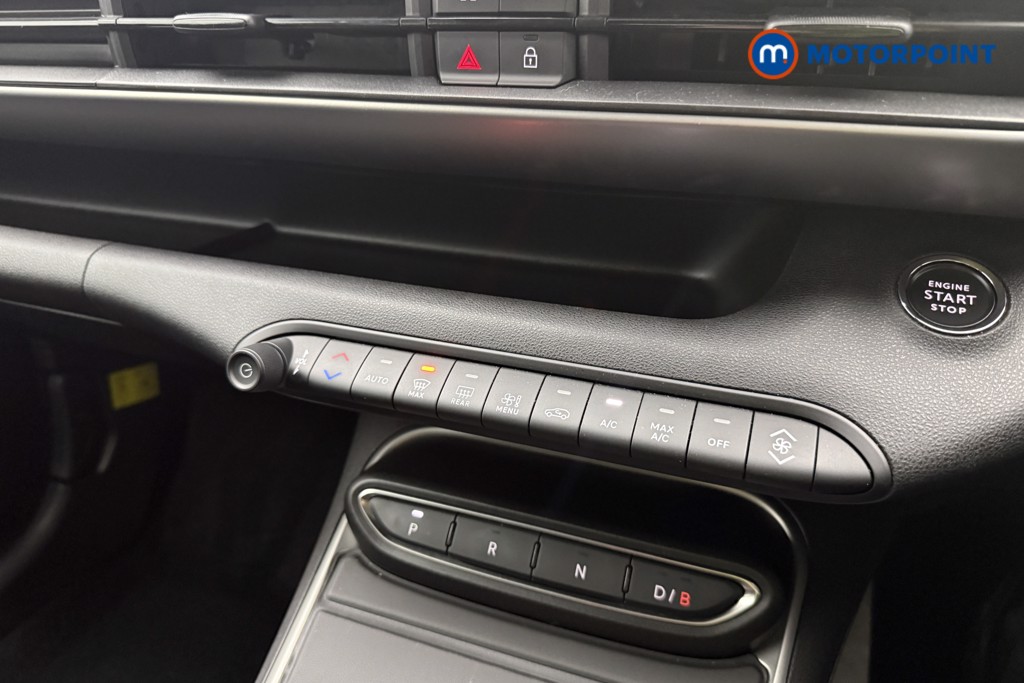 Jeep Avenger Summit Automatic Electric SUV - Stock Number (1606550) - 13th supplementary image